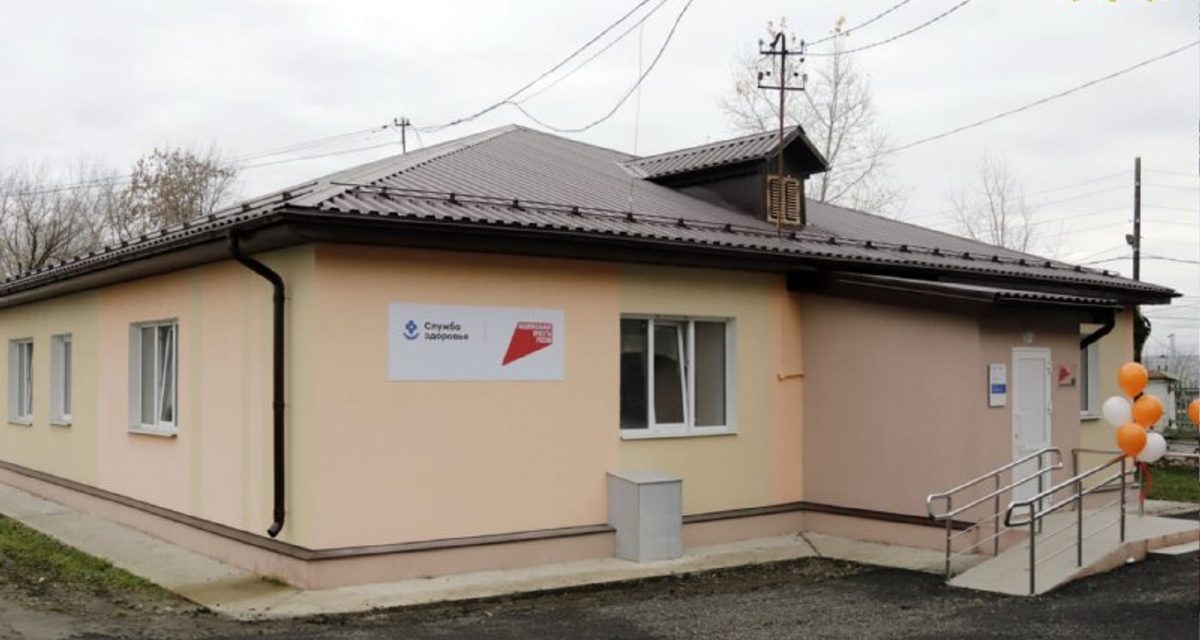 В Камышлове детское отделение больницы открылось после ремонта с героями книг на стенах